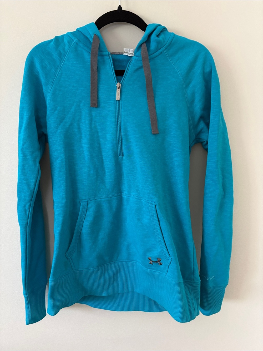 Under Armour Women’s Teal Quarter Zip-Up Hoodie Size M